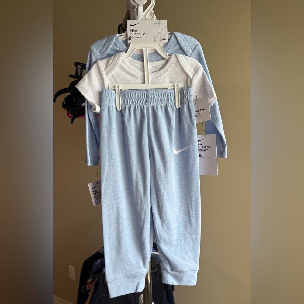 Nike Baby Blue White 3 Piece Set Pants Short & Long Sleeve Bodysuits 18 Months
